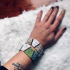 🆕 {2} beaded stretch bracelets